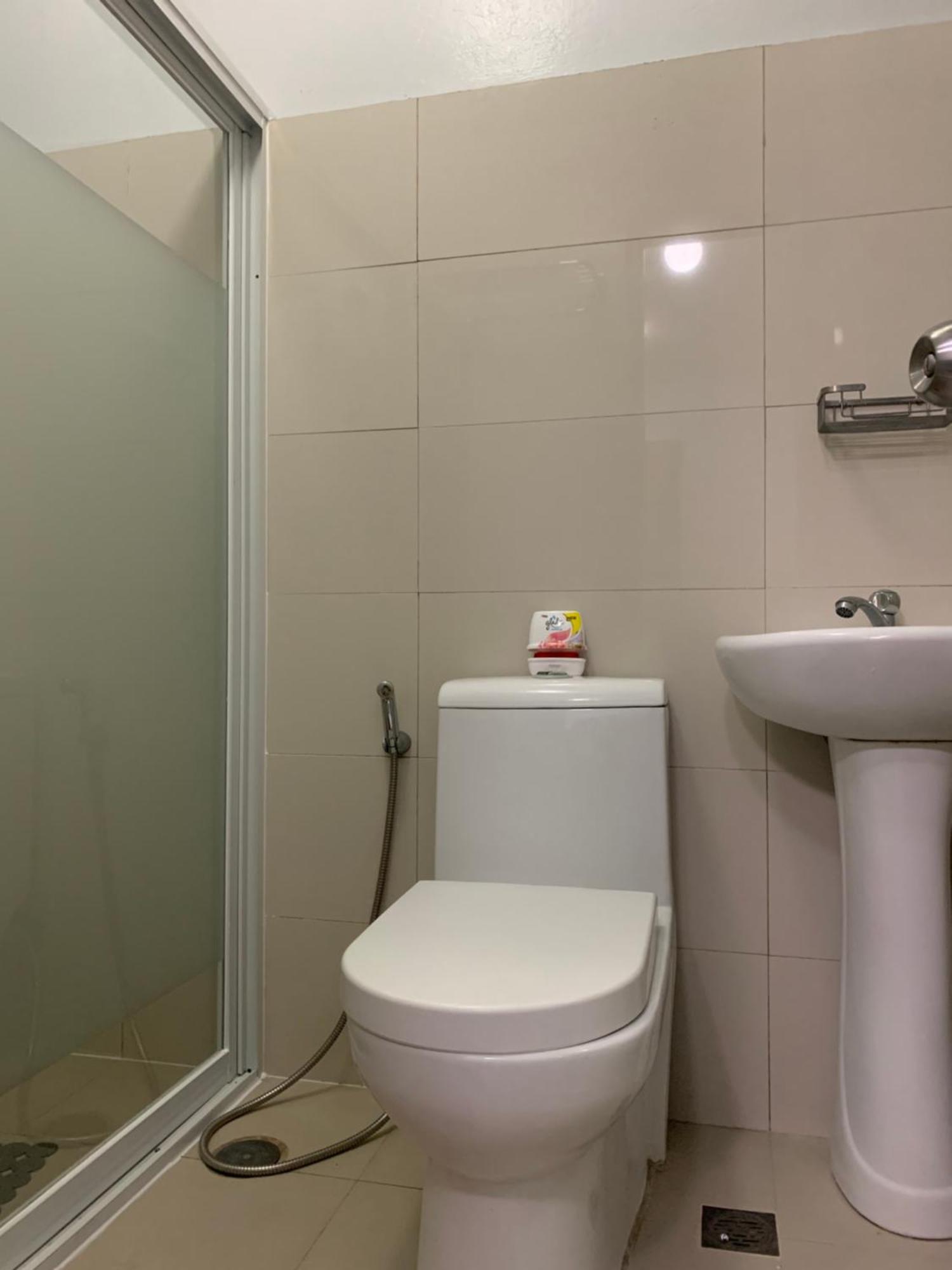 Spacious 2-Bedroom Condo,Wifi,Netflix,Free Parking Cagayan de Oro Ngoại thất bức ảnh